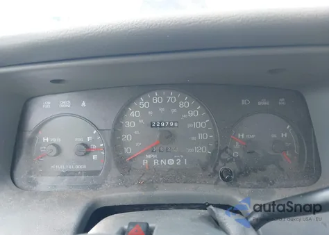 2003 Mercury Grand Marquis Ls z USA, uszkodzony, nr VIN 2MEFM75W53X697982